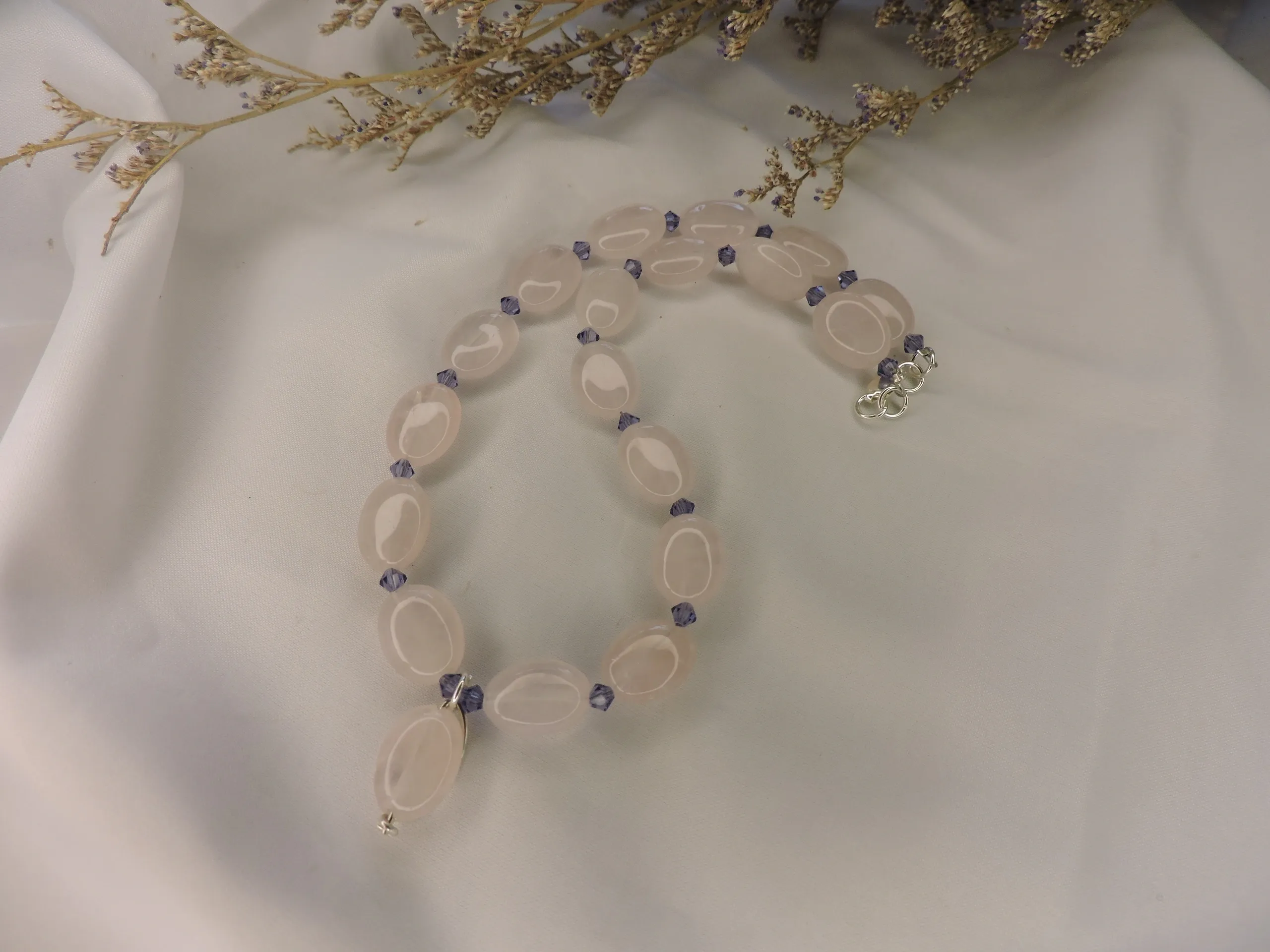 Elegant Rose quartz Necklace